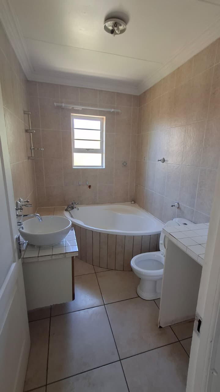 To Let 3 Bedroom Property for Rent in Ferreira Town Eastern Cape